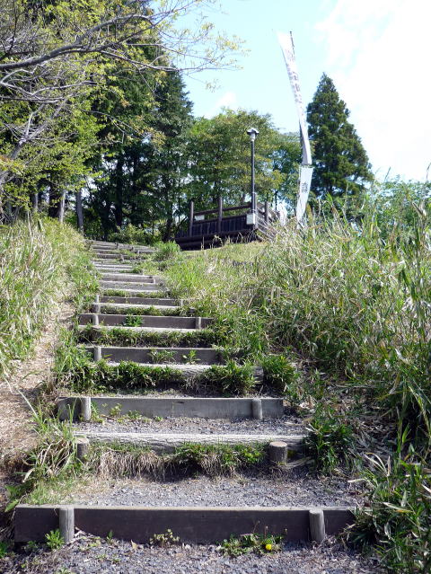 笹尾山の階段